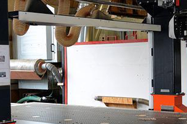 如何應用CNC加工銑床，其5軸加工過程是個什么工作狀態