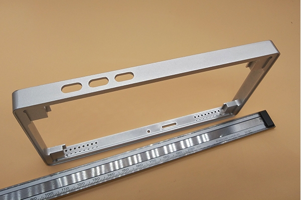 《五軸精密零件加工：實現(xiàn)快速準確加工的關(guān)鍵技術(shù)》