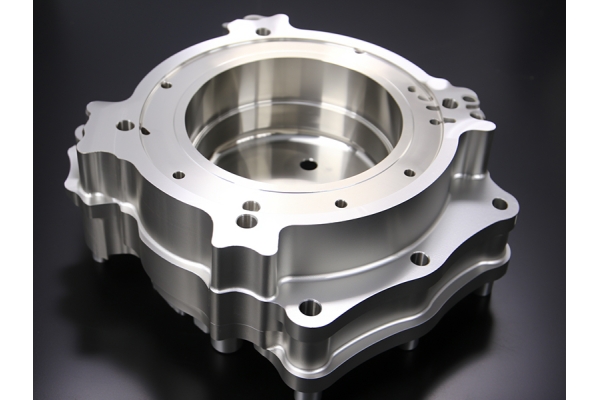 精密鋁件加工與傳統加工的區別在哪？(精密鋁件加工與傳統加工的區別在哪兒)